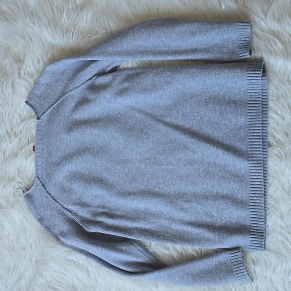 Saks Fifth Avenue Oversized grey sweater - Picture 9 of 9